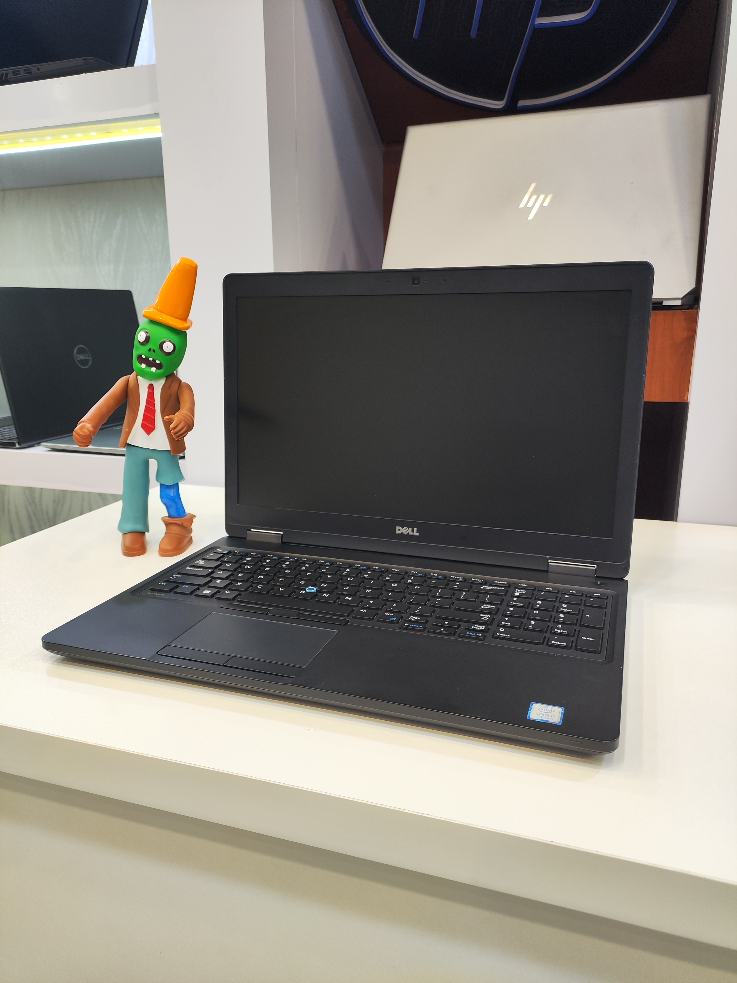 DELL LATITUDE 5580 لپ تاپ دل